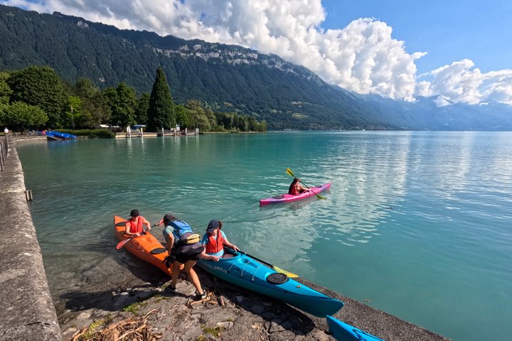 Kayak Tour of the Turquoise Lake Brienz