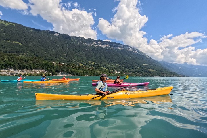 Kayak Tour of the Turquoise Lake Brienz