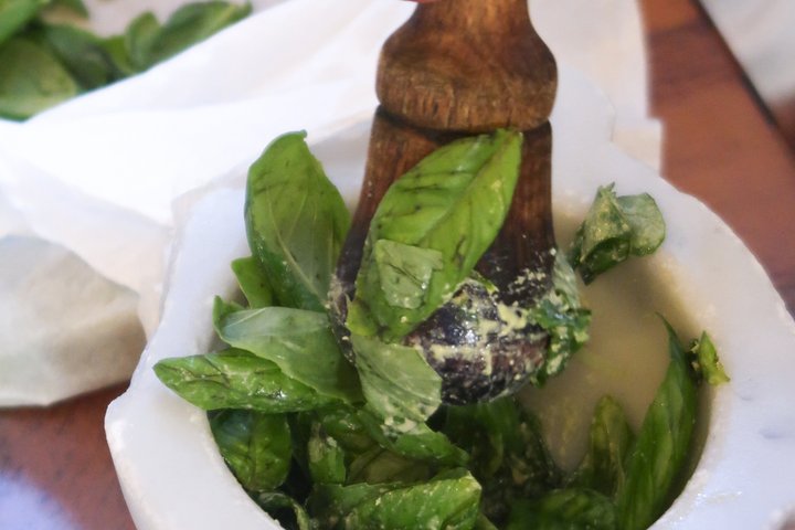 Pesto Class and Wine Tasting in Vernazza, Cinque Terre