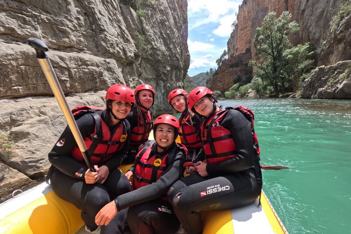 From Valencia: Montanejos Thermal Pools + Hiking, Rafting, Kayak
