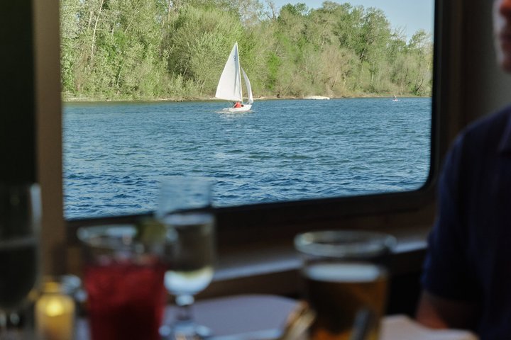 2-hour Lunch Cruise on Willamette River