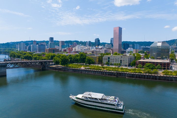 Happy Hour Sightseeing Cruise