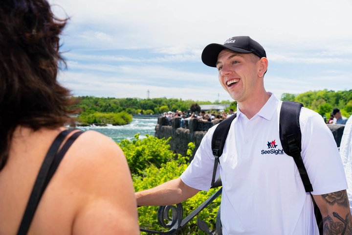 Niagara Falls Canada Tour: Helicopter, Boat Cruise & Journey
