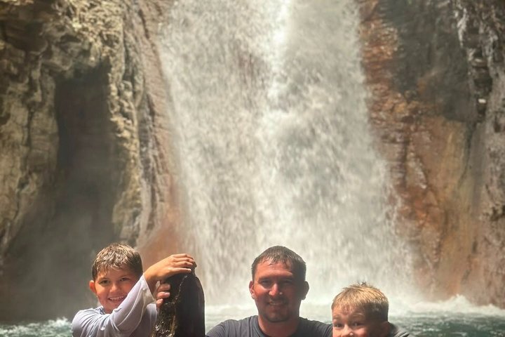 La Leona Waterfall Adventure Hike & Hidden Cave Experience
