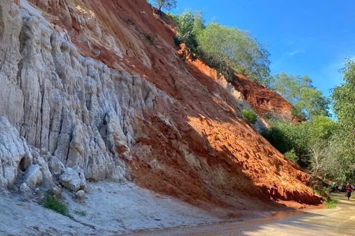 Mui Ne Sand Dunes Jeep Tour With Quad bike Experience