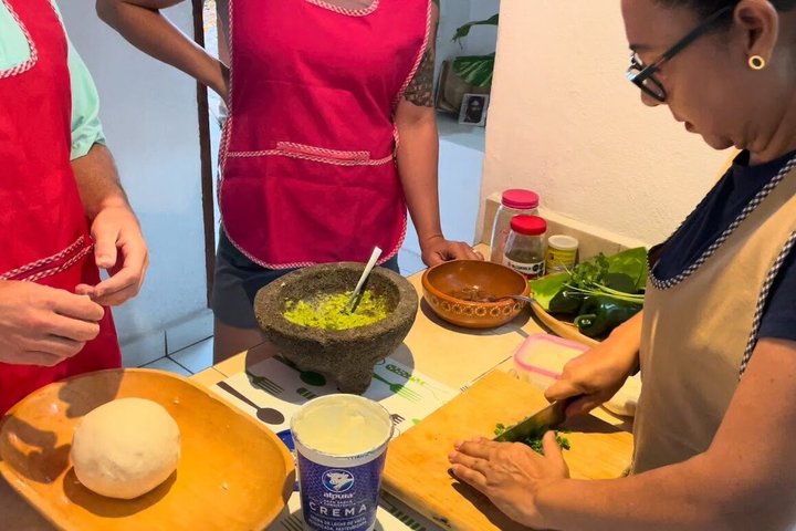 Mexican Cooking Class in Zihuatanejo de Azueta