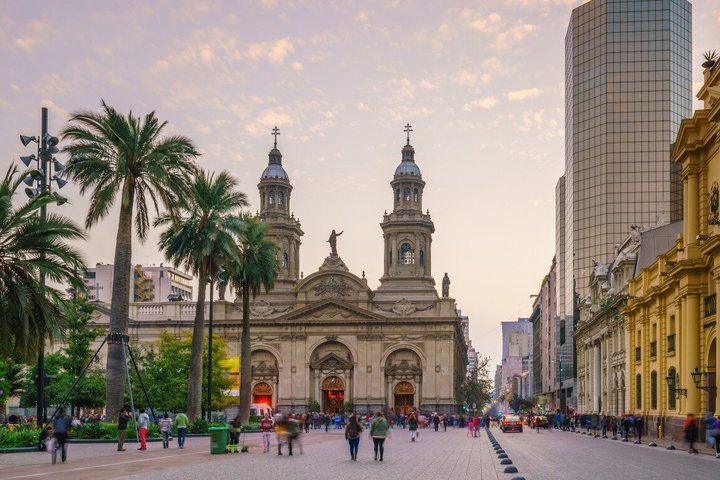 SCL Airport Private Transfer ⇄ Santiago/Providencia/Las Condes