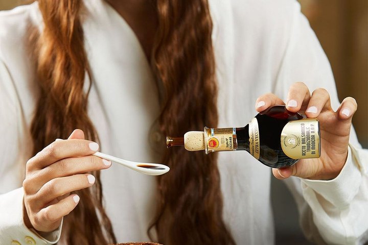 Modena Balsamic Vinegar Tour with Parmigiano and Gelato Tasting