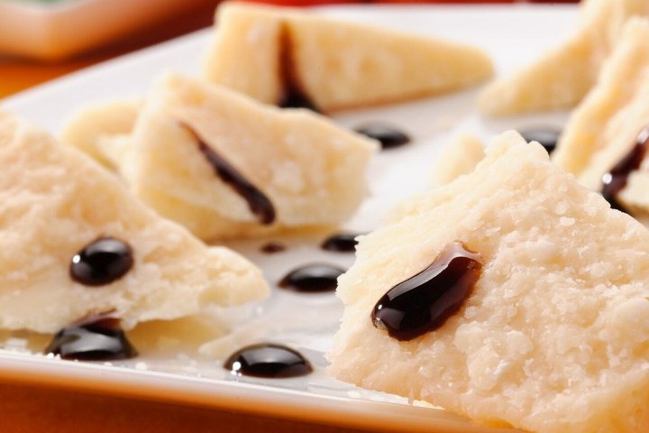 Modena Balsamic Vinegar Tour with Parmigiano and Gelato Tasting