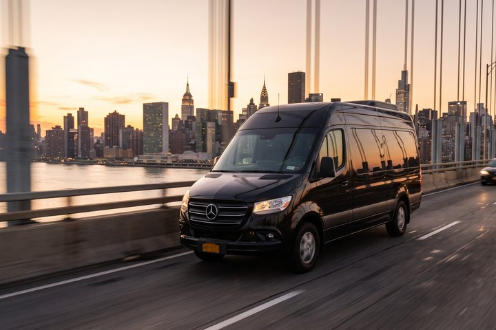 New York: JFK Airport Private Transfer to/from Manhattan