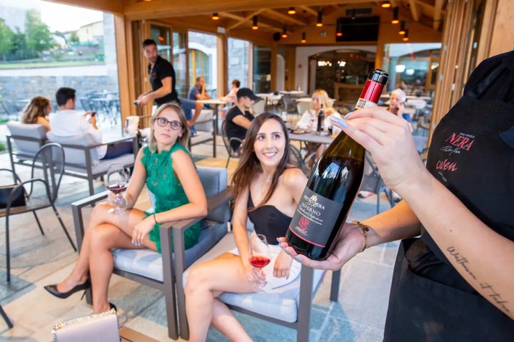 Wine tasting with visit to the winery in Valtellina in Chiuro