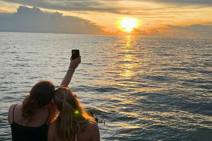 Kompong Phluk Floating Village Half-Day Tour ( Morning / Sunset )