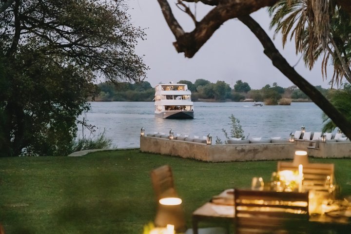 Sunset Cruise Zambezi Explorer & The Eatery Dinner (Combo)