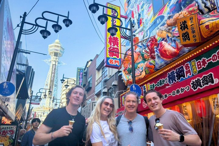 [Same Day OK] Osaka: Dotonbori to Iconic Castle 4Hr Walking Tour