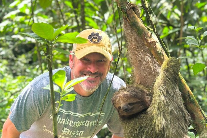 Sloth Watching , Coffee, Chocolate & waterfall Experience
