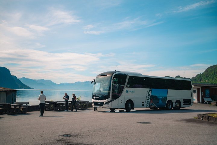 Bergen: Bondhus Glacier Lake & National Park w/Lunch in Rosendal