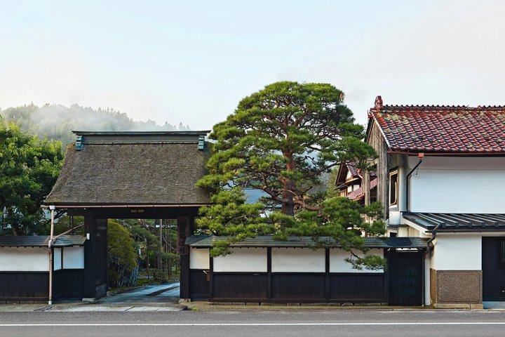 Fukushima : Toyokuni Sake Brewery Sake Tour and Tasting