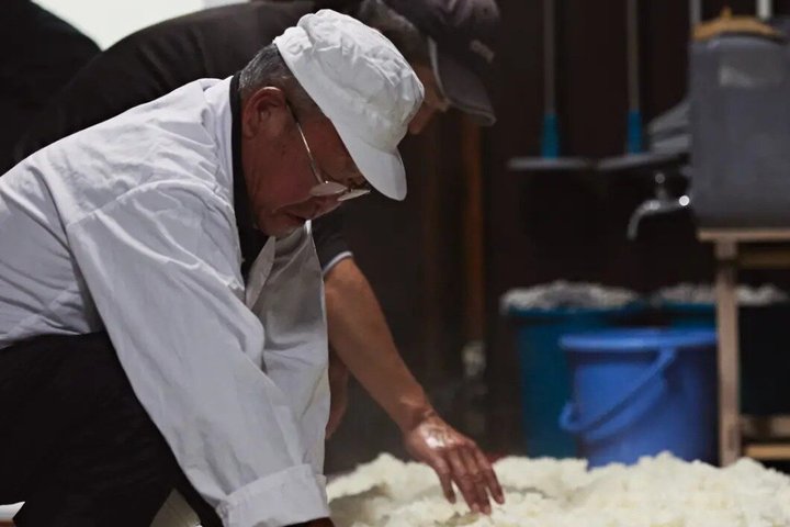 Fukushima : Toyokuni Sake Brewery Sake Tour and Tasting