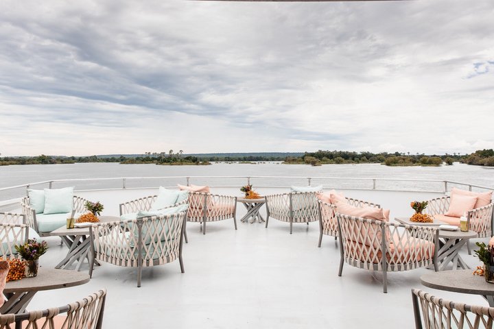 Victoria Falls Luxury Sunset Cruise on the Zambezi River