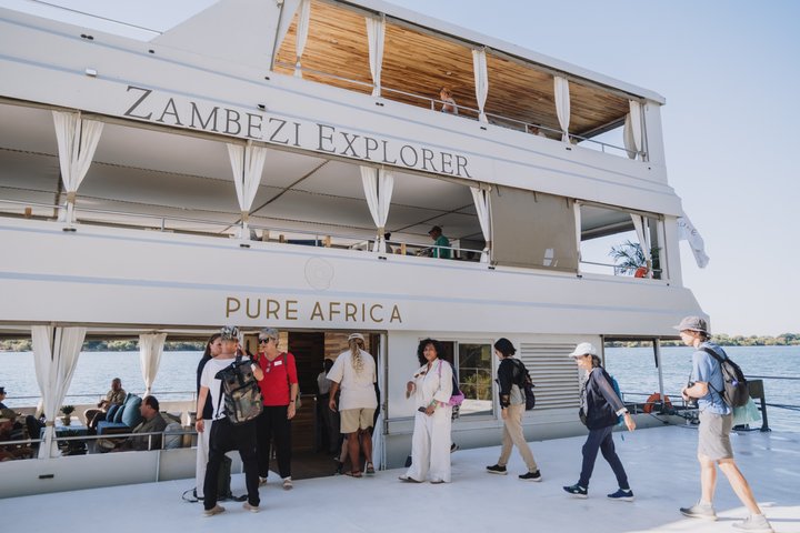 Victoria Falls Luxury Sunset Cruise on the Zambezi River