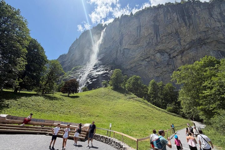 Geneva Panoramic tour to Interlaken Grindelwald Lauterbrunnen