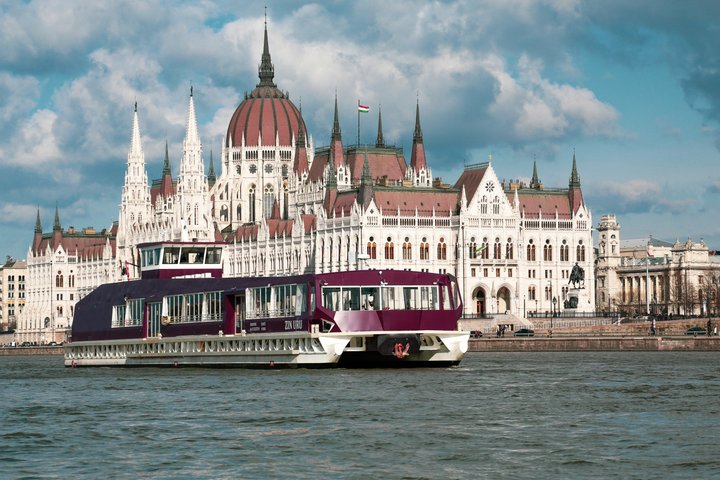Budapest Danube 1 Hour Sunset or Night Cruise with Audio Guide