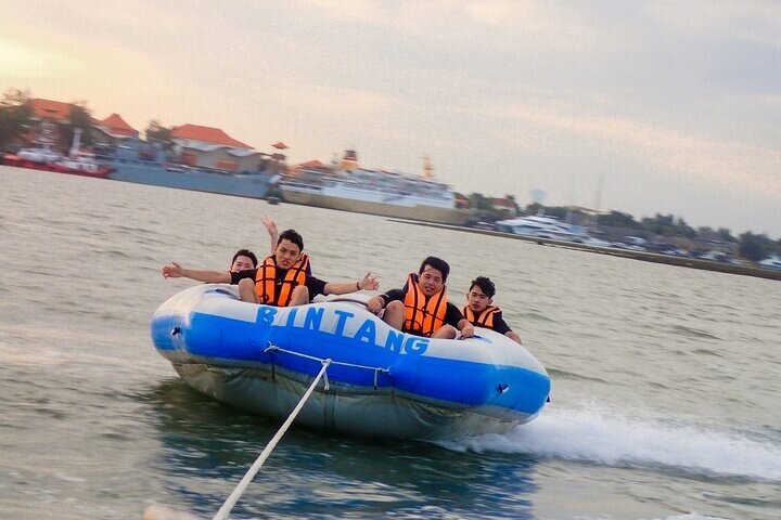Bali Parasailing Adventure,Banana Boat,Jet Ski and Donut Boat with Transfers