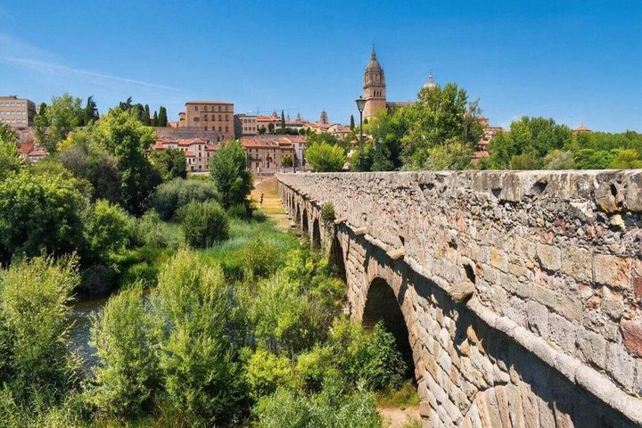 Hello Ubeda: Private 2-Hour Intro City Walk with Local Guide