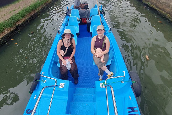 Negombo Lagoon Boat Safari Hotel Pickup(Monkey,Mangrove)