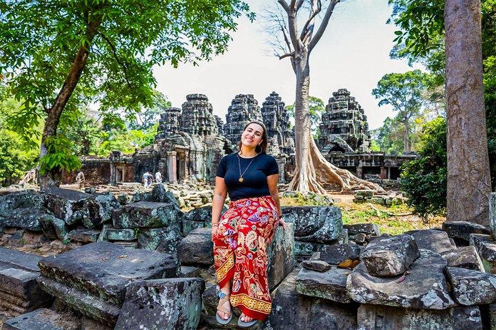 Angkor Wat Sunrise or Sunset Tour with Guide from Siem Reap