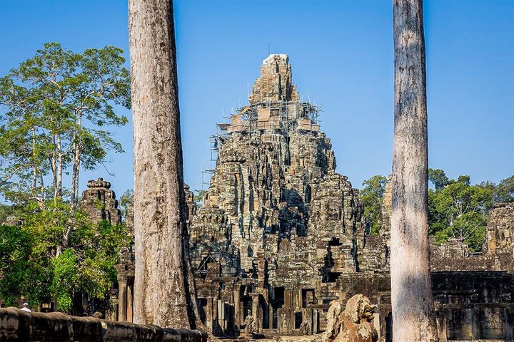 Angkor Wat Sunrise or Sunset Tour with Guide from Siem Reap