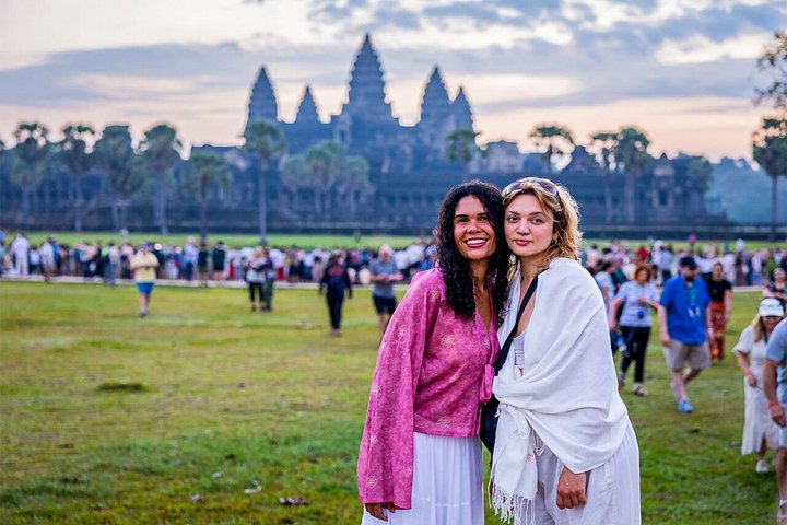 Angkor Wat Sunrise Private Tour with Guide from Siem Reap