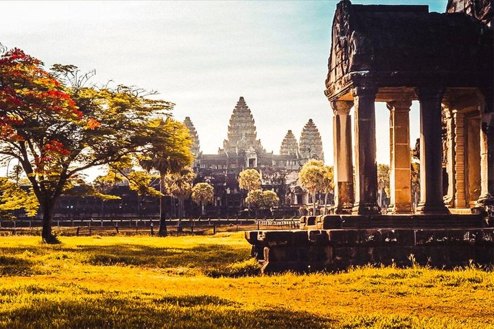 Angkor Wat Sunrise Private Tour with Guide from Siem Reap