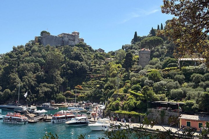 Portofino Boat and Walking Tour with Pesto Cooking & Lunch