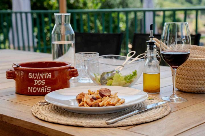 Douro Valley Lunch at Quinta dos Novais with Wine Pairings