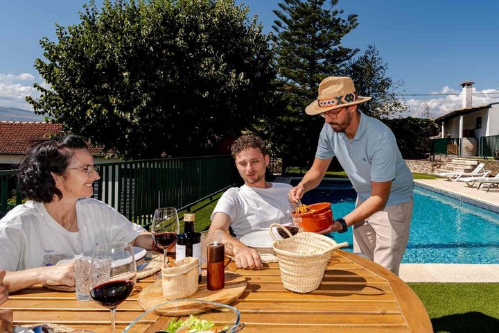 Douro Valley Lunch at Quinta dos Novais with Wine Pairings