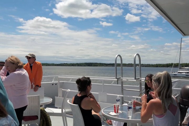 Annapolis Thomas Point Lighthouse Cruise