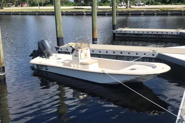 17ft Carolina Skiff Boat Rental at Flamingo Everglades
