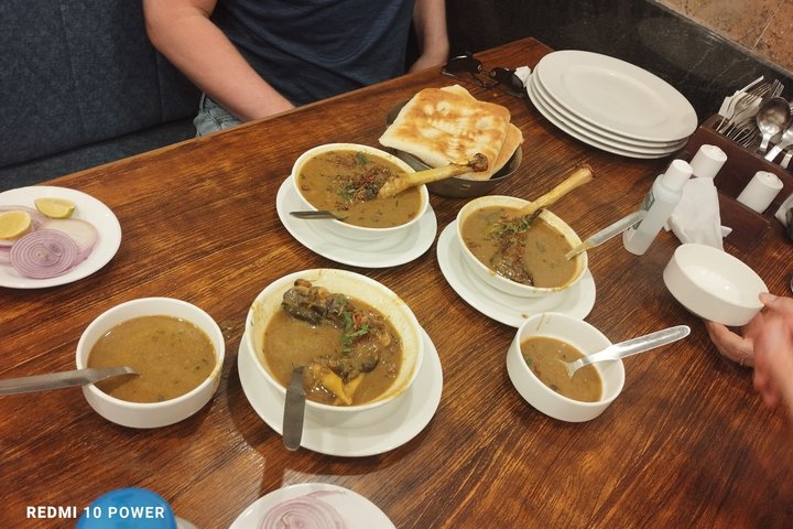 Hyderabad: A Private Full-Day Guided City Tour with Ethnic Lunch
