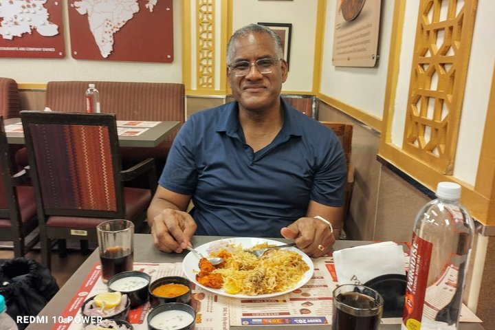 Hyderabad: A Private Full-Day Guided City Tour with Ethnic Lunch