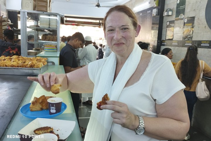 Hyderabad: A Private Full-Day Guided City Tour with Ethnic Lunch
