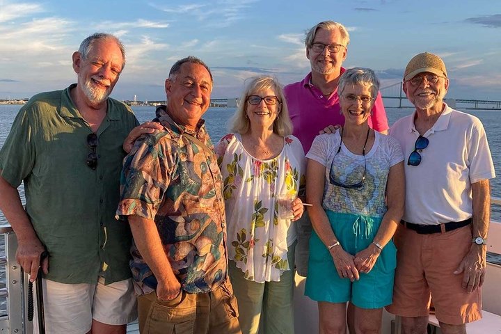 1 Hour River Cruise in Wilmington with Onboard Tiki Bar