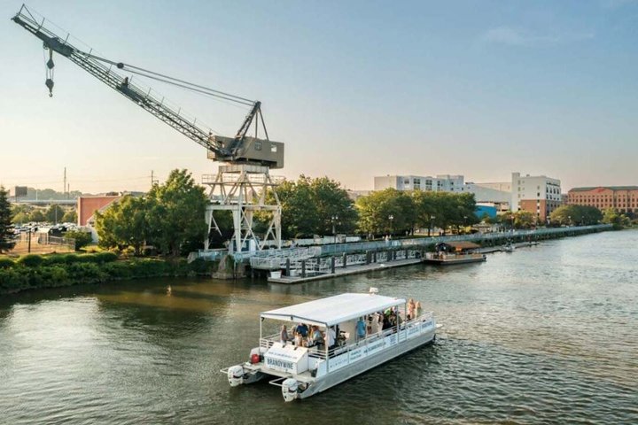1 Hour River Cruise in Wilmington with Onboard Tiki Bar