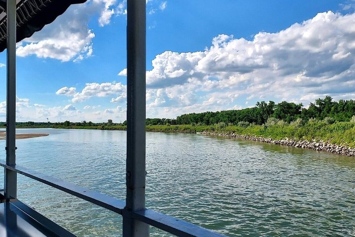 Missouri River Sunset Cruise Wednesday to Sunday