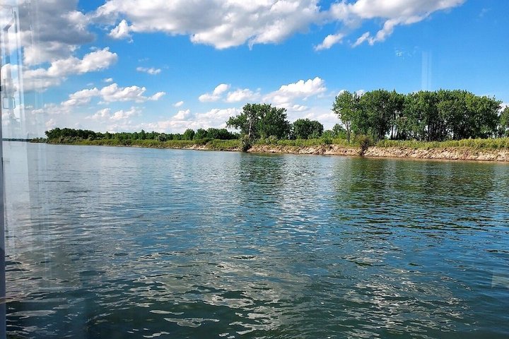 Missouri River Sunset Cruise Wednesday to Sunday