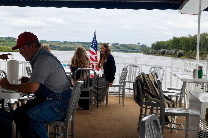 Missouri River Sunset Cruise Wednesday to Sunday