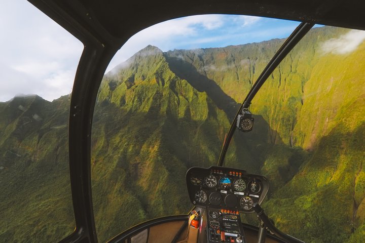 Private Kauaʻi Helicopter Experience: Doors-Off ALL WINDOW SEATS
