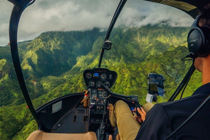 Private Kauaʻi Helicopter Experience: Doors-Off ALL WINDOW SEATS