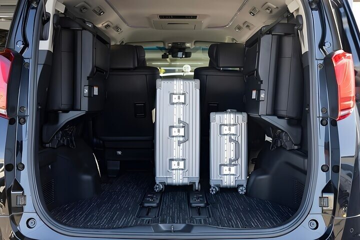 New Chitose Airport (CTS) Private Transfer to/from Noboribetsu