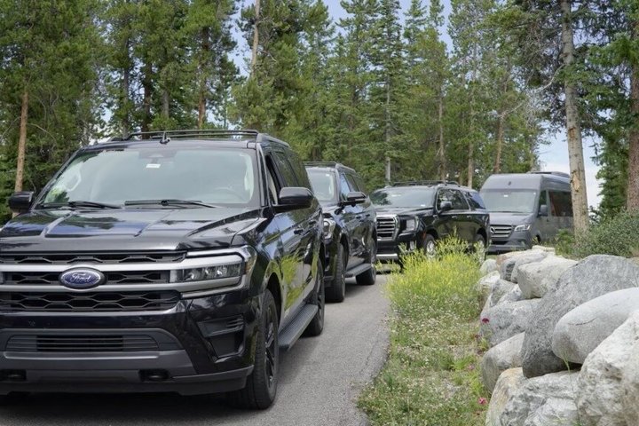 Private Eagle County Regional / Vail Airport Transfer to Aspen